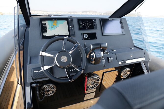 Santorini Caldera: Private Cruise with Speed Boat & Open Bar - Swimming at Mesa Pigadia