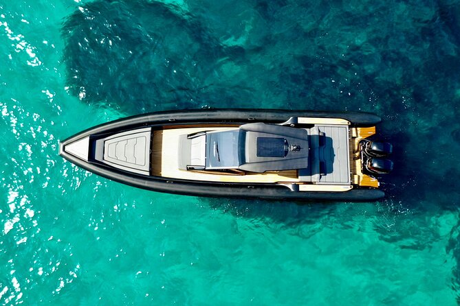 Santorini Caldera: Private Cruise with Speed Boat & Open Bar - Thirassia for a long Greek lunch