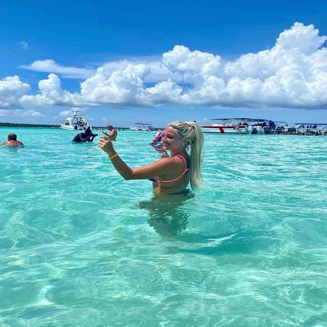 Saona Island Tour All Inclusive Speedboat and Catamaran - The catamaran ride back toward the coast