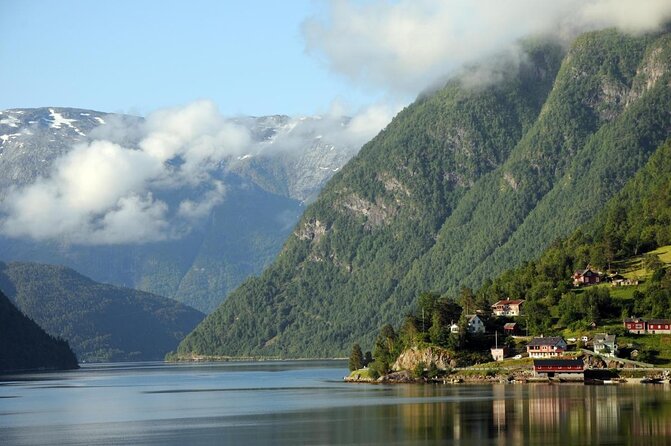 Scenic Hardangerfjord & Fyksesund RIB adventure from Norheimsund - Why this short RIB ride works so well