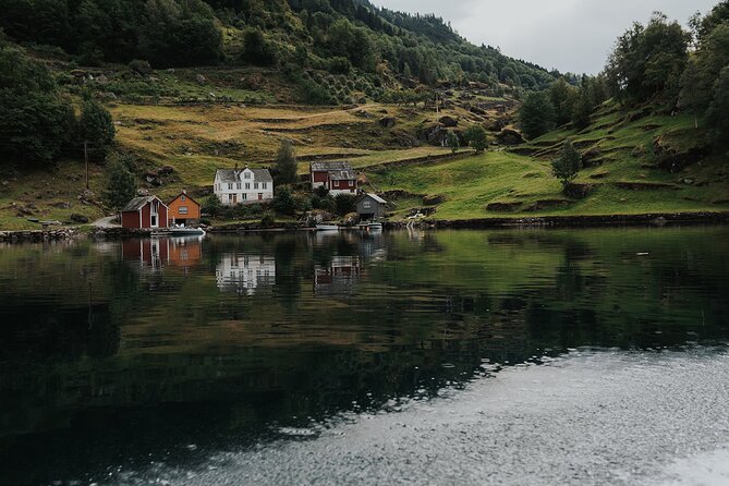Scenic Hardangerfjord & Fyksesund RIB adventure from Norheimsund - Reaching Botnen at the end of the fjord