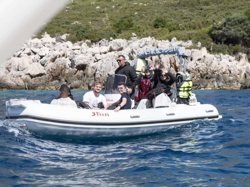 Secret Blue Cave & Grama Bay - Speed Boat Tour - Dafina Bay and its cave