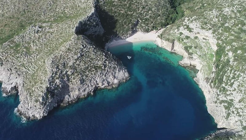 Secret Blue Cave & Grama Bay - Speed Boat Tour - What the speedboat ride is really like