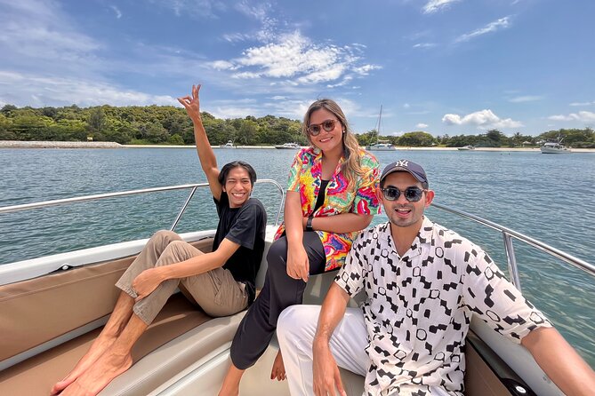 Singapore Southern Islands Speedboat Guided Tour - Pulau Tekukor from the water