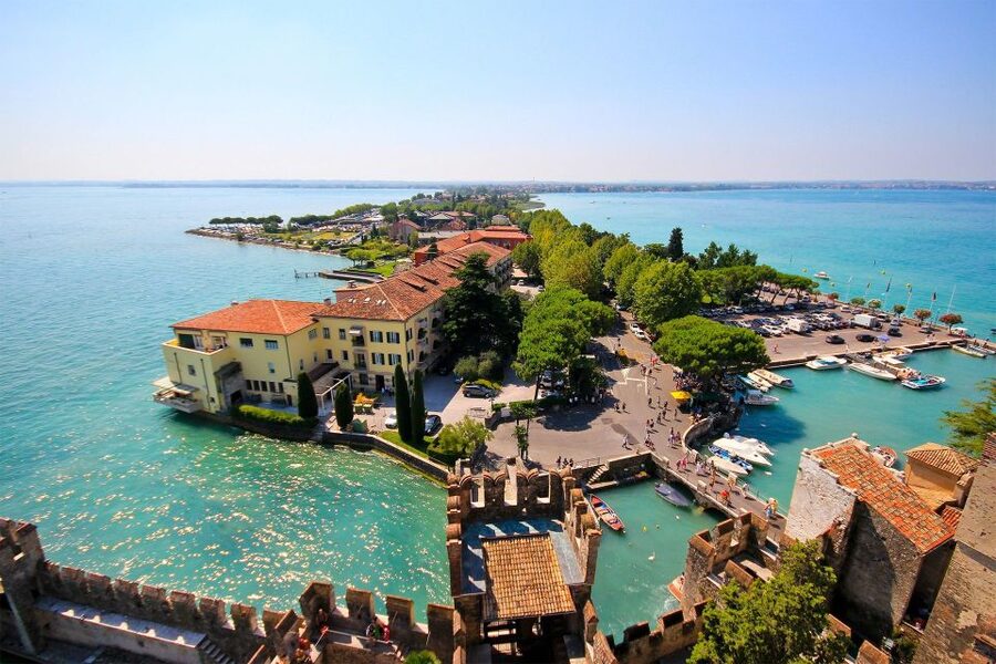 Sirmione: Walking and Speedboat Tour - Medieval Walls, Frescoes, and Castle Atmosphere