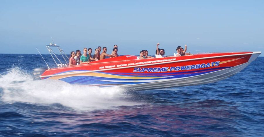 Sliema: Powerboat Trip to Gozo with Caves and Island Stop - The cave stop and Malta’s coastal rock