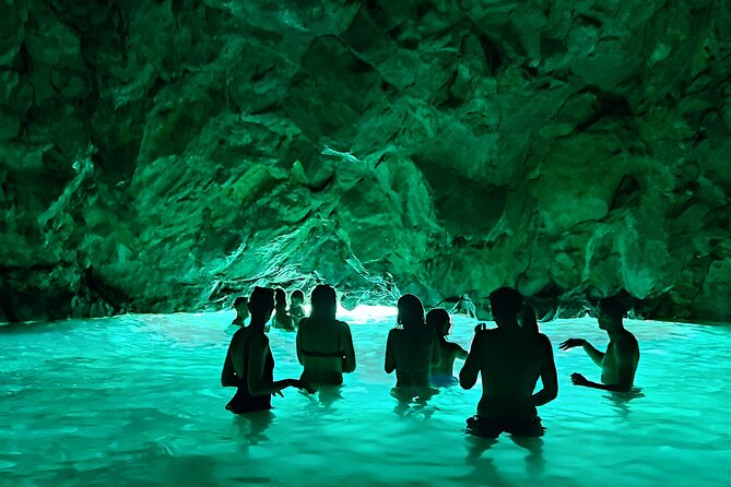 Small Group Speedboat Adventure Trip to Grama Bay - What the $131.12 price includes