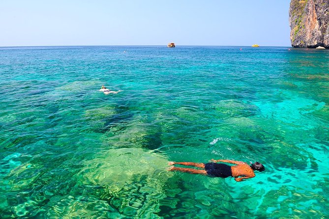 Snorkel Tour to Phi Phi Islands by Speed Boat from Koh Lanta - Viking Cave and the first reef stop