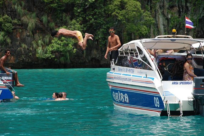 Snorkeling Phi Phi Islands Tour From Phi Phi by Speedboat - Ko Phi Phi Le and the first look at the limestone cliffs