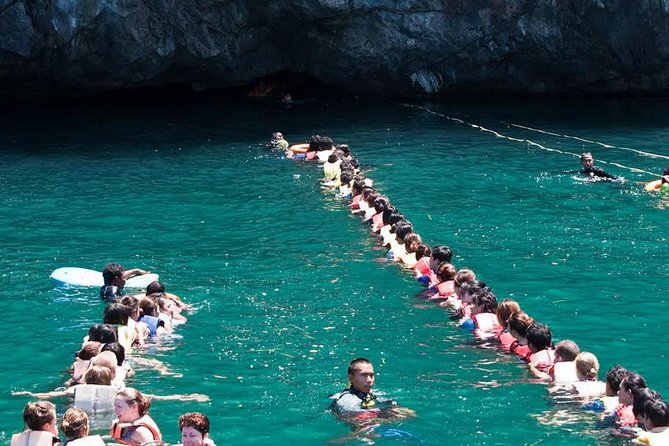 Snorkeling Tour to 4 Islands(Emerald Cave) From Koh Lanta by Speedboat - Why Emerald Cave makes this trip different