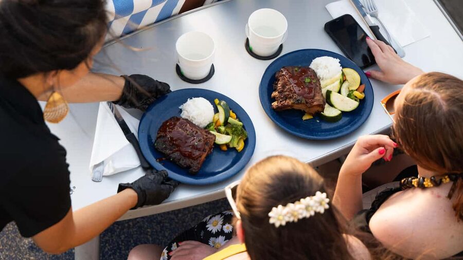 South Maui: Sunset Prime Rib or Island Fish Dinner Cruise - Humpback whales from December through April