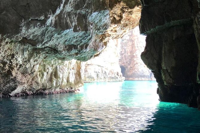 Speed Boat 3-Hour Guided Tour at the Blue Cave - Our Lady of the Rocks and its island story