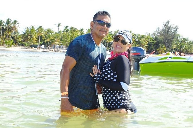 Speed Boat Adventure In Punta Cana - Who Will Enjoy This Punta Cana Outing