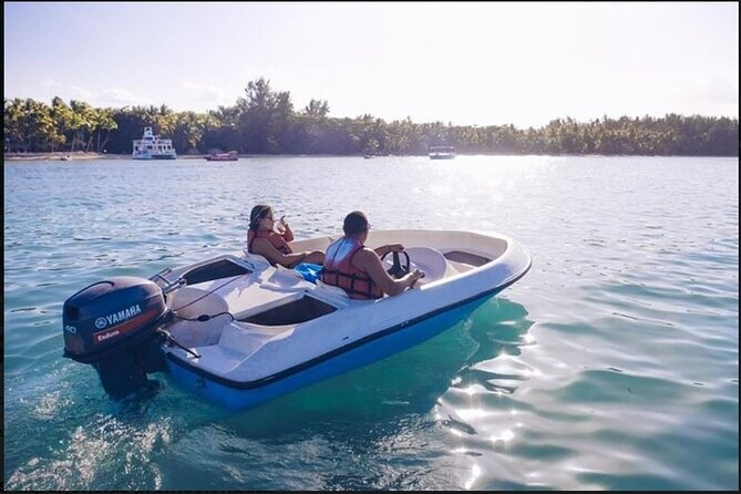 Speed Boat and Snorkel Adventure from Punta Cana - A speedboat outing built around the steering wheel