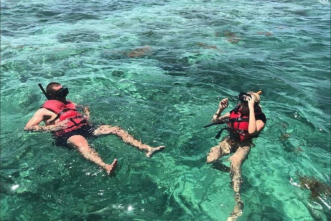 Speed Boat and Snorkel Adventure from Punta Cana - The natural pool and its shallow sandbank
