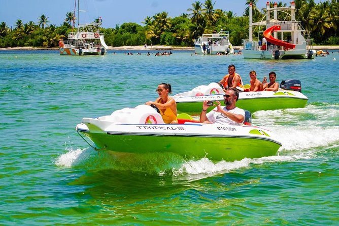 Speed Boat - from Punta Cana! - Boarding the boat at Punta Cana