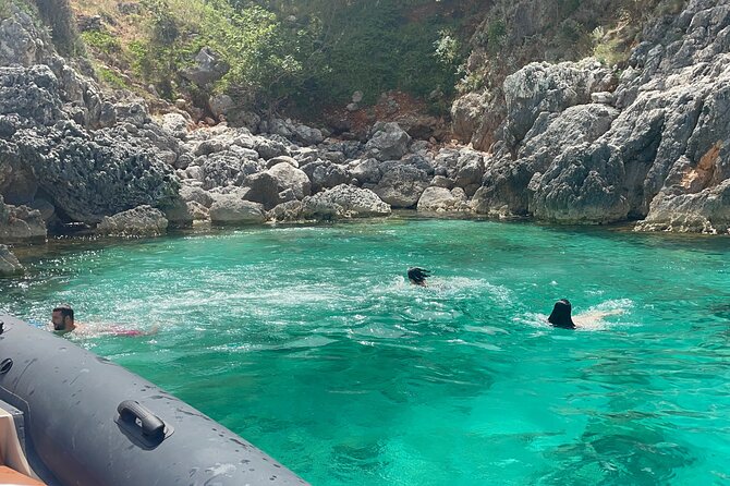 Speed Boat Tour to Secret Beaches - Meeting point, timing, and group size