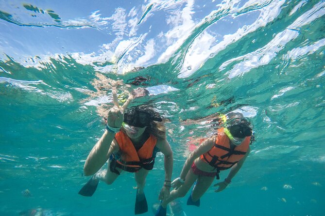 Speedboat adventure in cancun waters - What the two-hour boat ride feels like