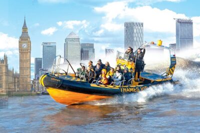 Speedboat Sightseeing: Embankment OR Westminster Pier -45 Minutes