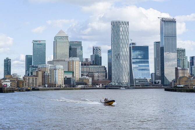 Speedboat Sightseeing: Embankment OR Westminster Pier -45 Minutes - The Thames stories behind the landmarks