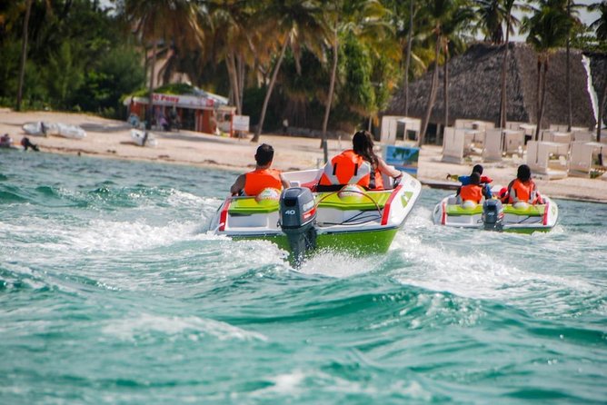 Speedboat & Snorkeling from Punta Cana - Snorkeling over coral and tropical fish