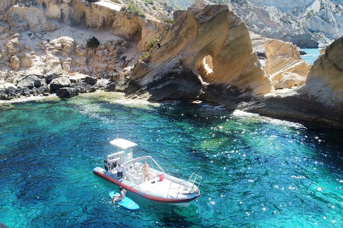 Speedboat tour to Es Vedra & Atlantis Ibiza - Timing, meeting point, and cancellation terms