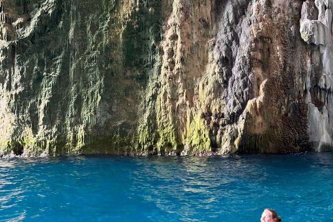 Speedboat Tour to Sazan Island, Haxhi Ali Cave and Marine Park - The biggest issue: communication and departure reliability