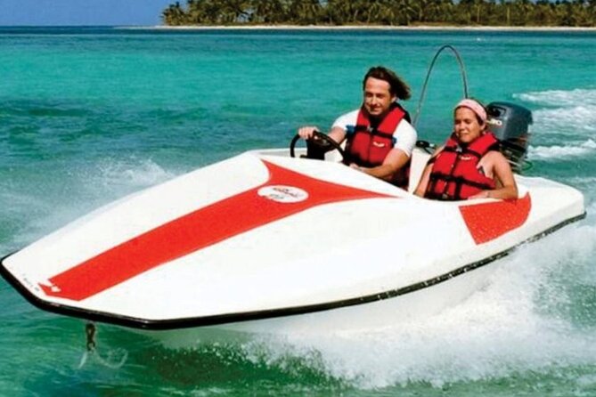 Speedboats and Parasailing Combo - Speedboats, parasailing, and the missing details