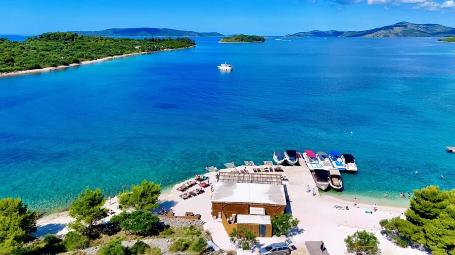 Split: Blue Lagoon & 3 Islands – Premium Speedboat Trip - One hour in UNESCO-listed Trogir