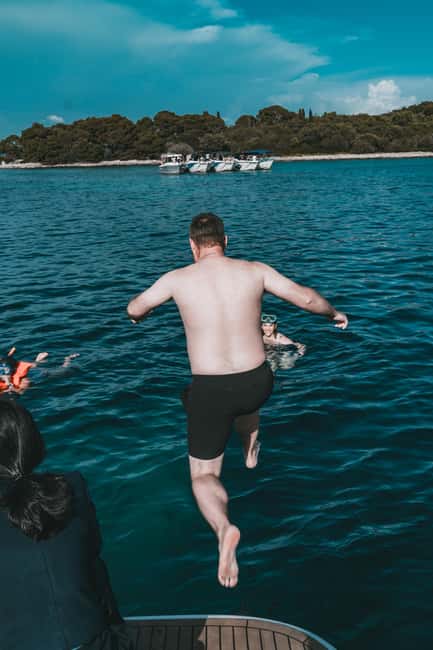 Split: Blue Lagoon & 3 Islands – Premium Speedboat Trip - Labadusa Beach for a slower final hour