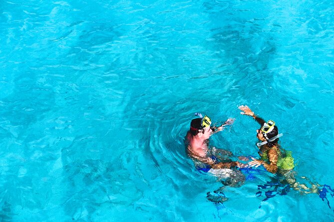 Split: Blue Lagoon & 3 Islands Speedboat Tour - Small group - The Blue Lagoon: clear water with a firm clock