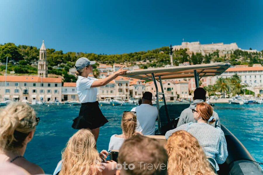 Split/Podstrana: Blue Cave, Hvar & 6 Islands Speedboat Trip - Milna on Brač is the quiet final stop