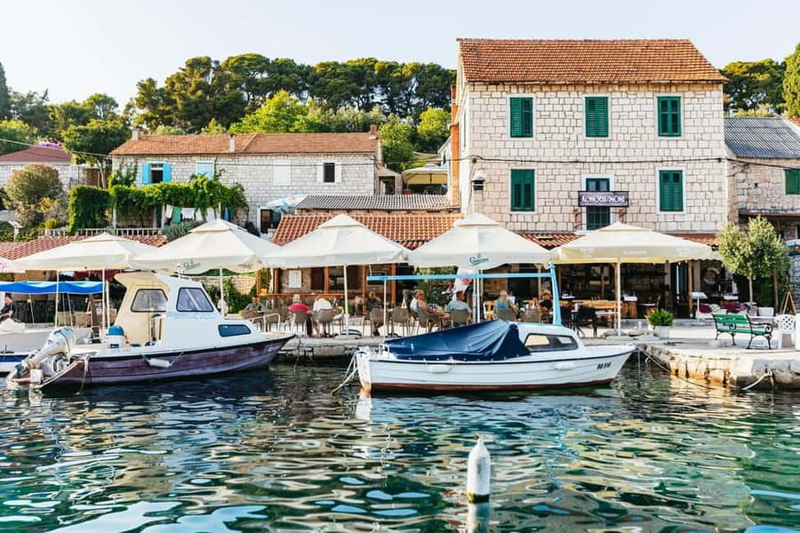 Split/Trogir: Blue lagoon and 3 islands speedboat tour - A quick island sampler from Split