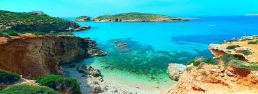 St Julians: Powerboat Gozo, Comino and Blue Lagoon - The short hop to Blue Lagoon