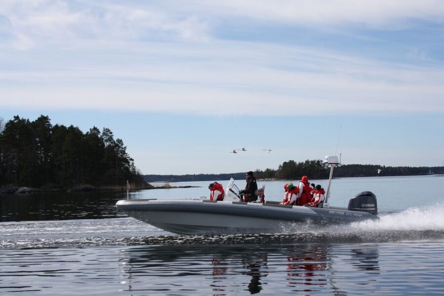 Stockholm Archipelago RIB Speed Boat Tour with Swedish Fika - Swedish fika with the skipper