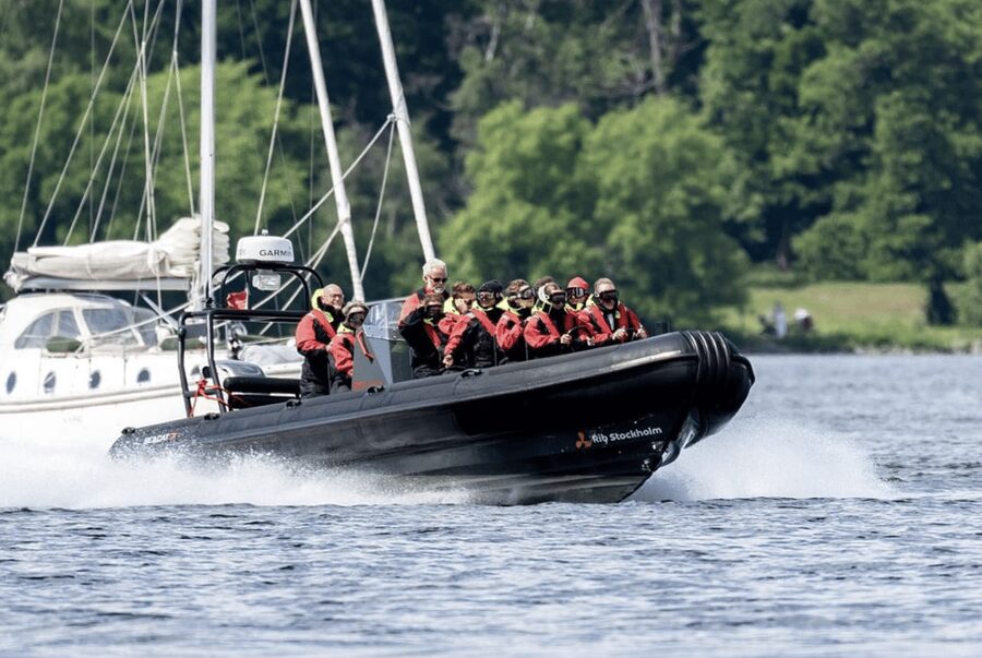 Stockholm: RIB Speed boat tour & archipelago island visit - Two hours on Grinda, the heart of the outing