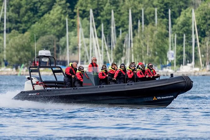 Stockholm Speed Boat 2 Hour Archipelago Tour - Leaving Stockholm by the Old Town and Gröna Lund