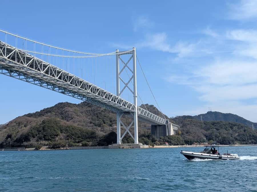 Suigun Rib Tours - Starting at the Kojin-dō shopping street