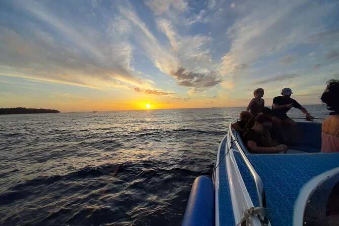 Sunset and Plankton Snorkeling by Speedboat from Phi Phi Don - Why the glowing plankton is the real highlight