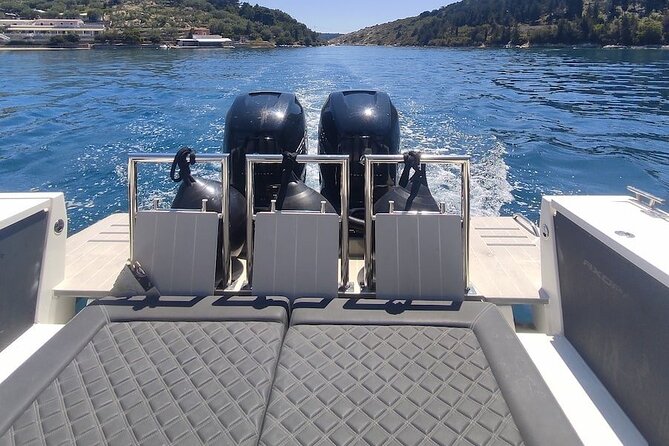 Sunset Cruise on Luxury Speed Boat - The crew and the feel onboard