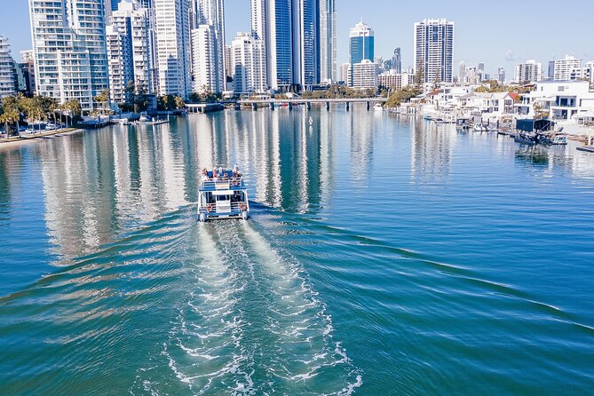 Surfers Paradise, Gold Coast Jet Boat Ride: 55 Minutes - Wet weather, spray jackets, and what to bring