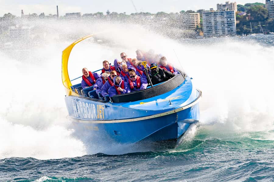 Sydney: 30-Minute Jet Boat Ride from Darling Harbour - Thirty minutes that move quickly