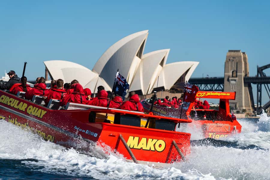 Sydney: Jet Boat Adventure Ride from Circular Quay - A fast, wet view of Sydney Harbour