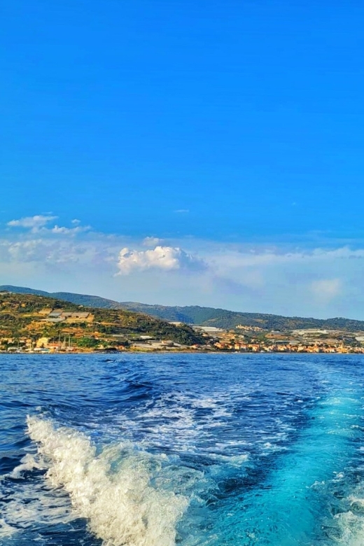 Taggia: Sanremo Sightseeing Speedboat Tour with Swim Stops - Sailing west toward Sanremo