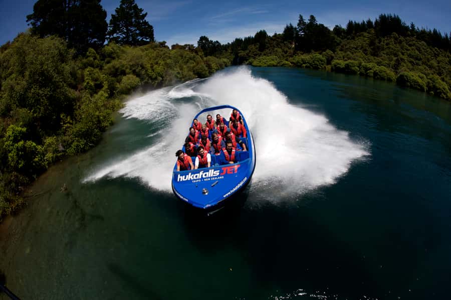 Taupō: Huka Falls 30-Minute Jet Boat Experience - Getting wet is part of the plan