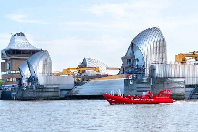 Thames High-Speed Zone Speedboat in London - From Bankside to Tower Bridge