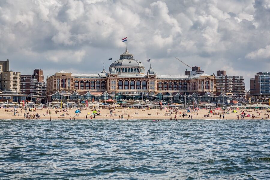 The Hague: Scheveningen Beach RIB Speedboat Tour - The guide makes a practical difference