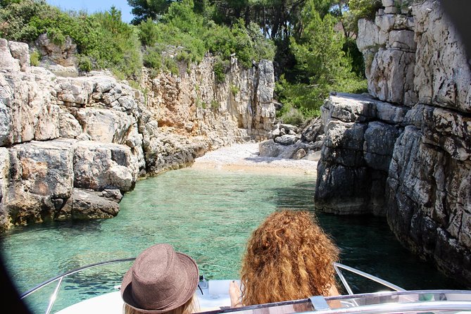 Three Islands Private Speedboat Tour With Blue Lagoon Stop - What the $1,081.37 price really buys