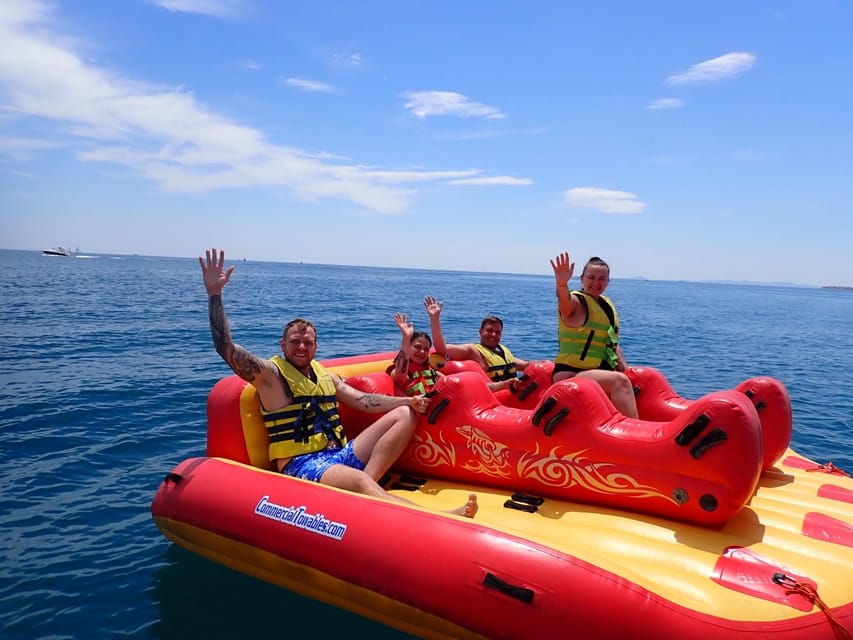 Torrevieja: Speedboat-Powered Inflatable Crazy Sofa Ride - The kind of group that will enjoy this most
