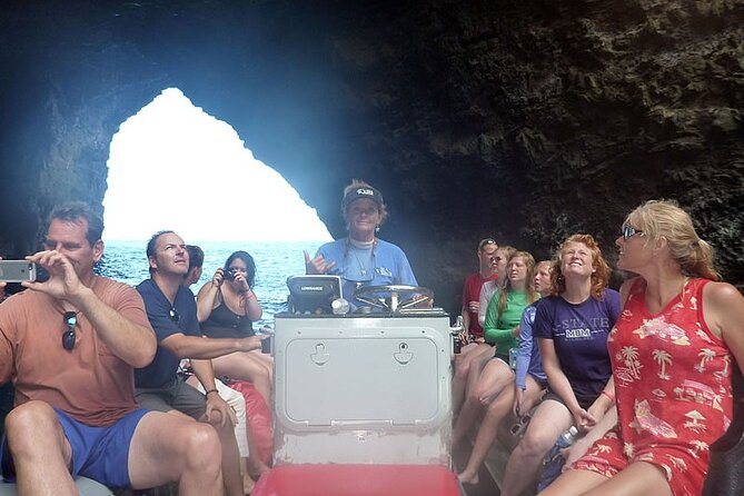 Ultimate Na Pali Coast Zodiac Boat Snorkeling and Sea Cave Tour - Why a Zodiac is the right boat for Na Pali